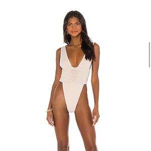 Echo One Piece in Coconut
